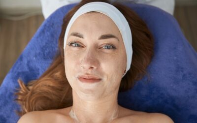 Jaki zabieg na twarz wybrać po czterdziestce?