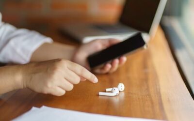 Jak szybko połączyć słuchawki bezprzewodowe Huawei z laptopem?