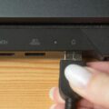 Jak włączyć HDMI w telewizorze bez zbędnych komplikacji?