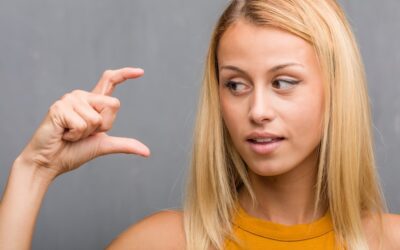 Skuteczne sposoby na likwidację kurzych łapek wokół oczu