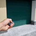 Jak otworzyć bramę automatyczną bez pilota w nagłej sytuacji?