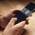 Jak łatwo udostępnić dane komórkowe na iPhonie?