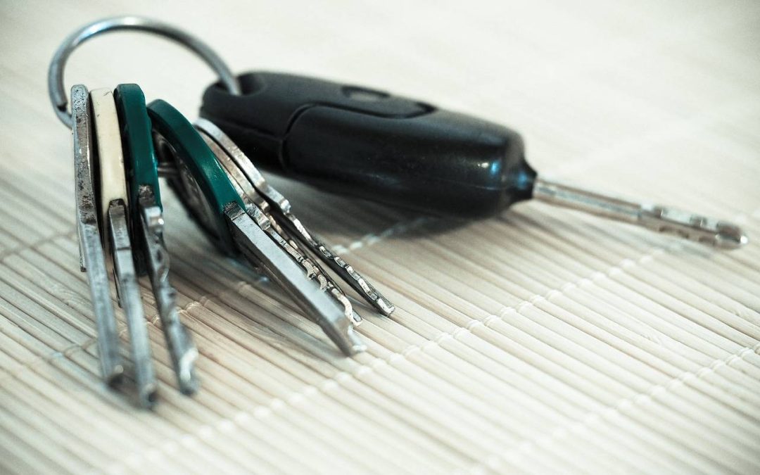 Jak odblokować bramę garażową, gdy mechanizm zawodzi?