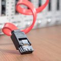 Jak sprawnie podłączyć kabel ethernet do routera?